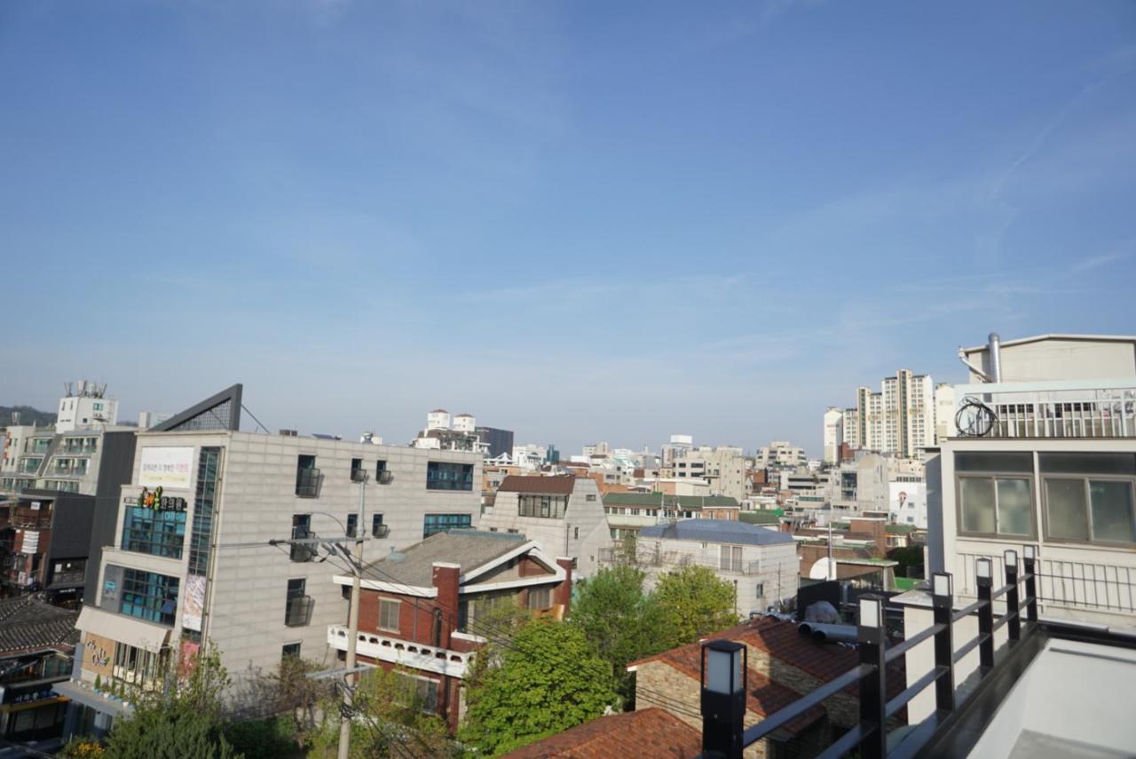 Easytrip Guesthouse Сеул Экстерьер фото