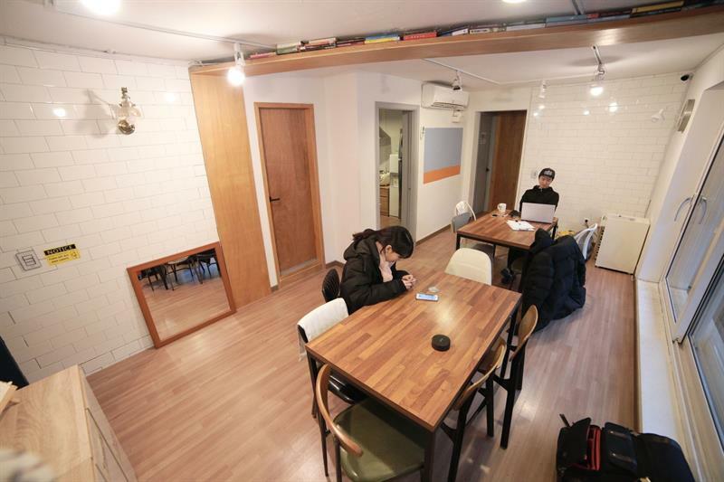 Easytrip Guesthouse Сеул Экстерьер фото