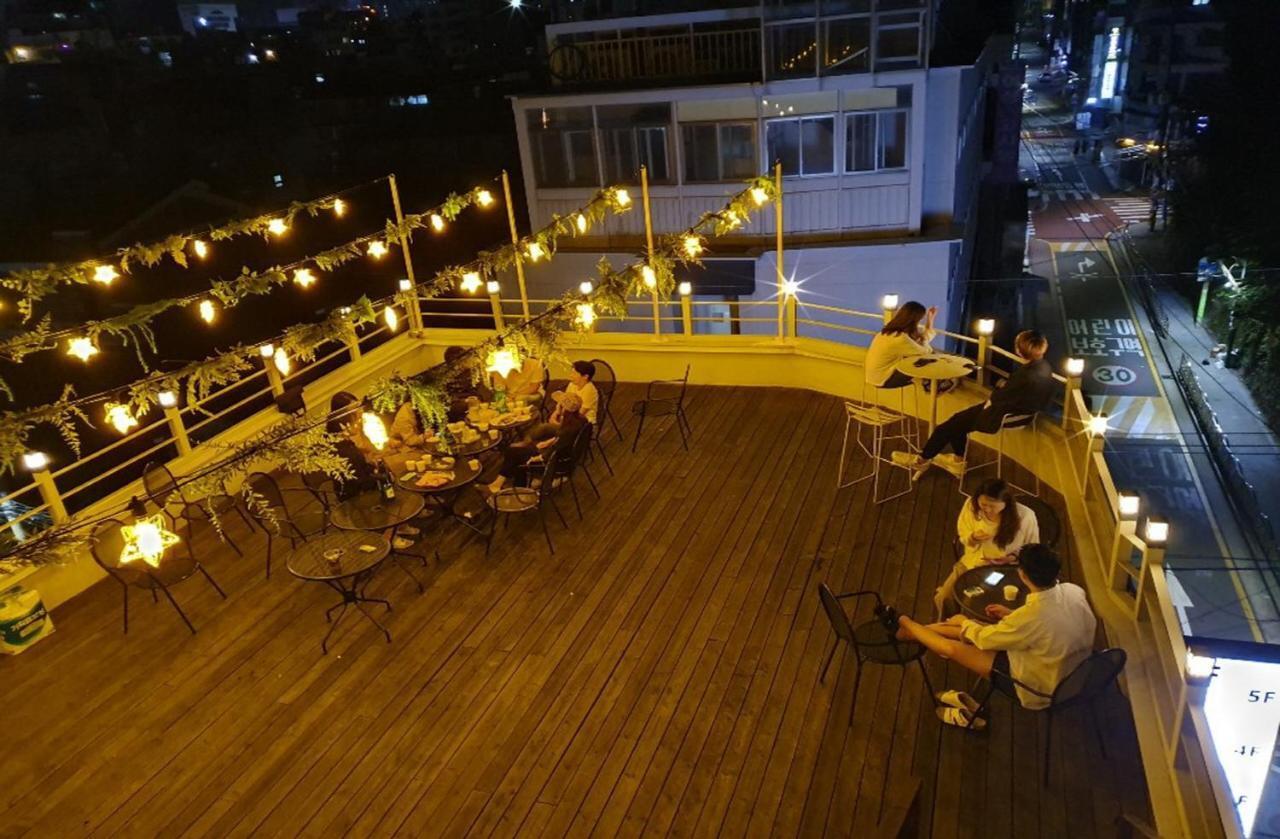 Easytrip Guesthouse Сеул Экстерьер фото
